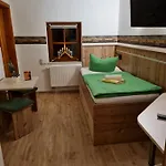 Affittacamere Und Gaststaette Zur Knappenschaenke Thermalbad Wiesenbad