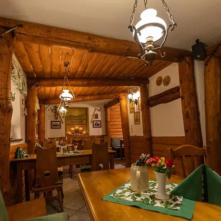 Und Gaststaette Zur Knappenschaenke Thermalbad Wiesenbad