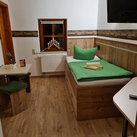 Gæstehus Und Gaststaette Zur Knappenschaenke Thermalbad Wiesenbad