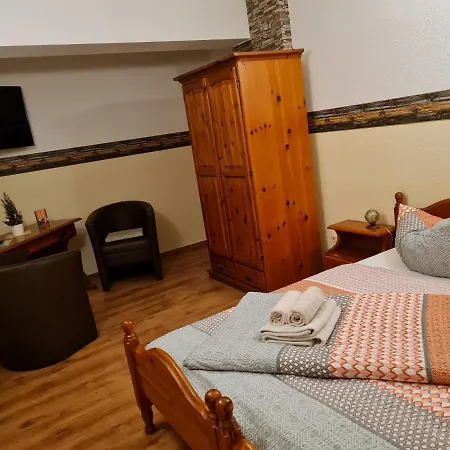 Gæstehus Und Gaststaette Zur Knappenschaenke Thermalbad Wiesenbad