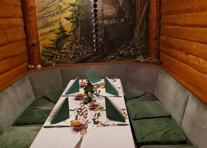 Pensionat Und Gaststaette Zur Knappenschaenke